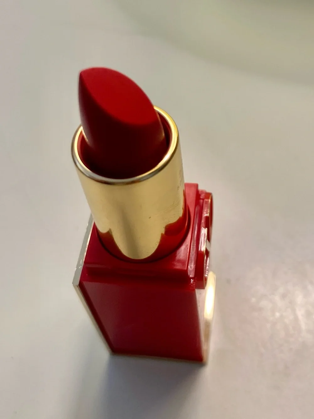 Valentino 22R Rosso Valentino Red Lipstick- NWOT